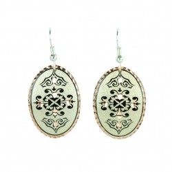 Boucles d'oreille orientales noires Dina