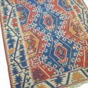 Tapis oriental bleu et rouge K8