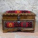 Coffret Déco en Noyer et Kilim Rouge Gamios par KaravaneSerail