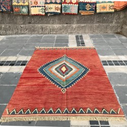 Tapis orientlal rouge en kilim artisanal K09