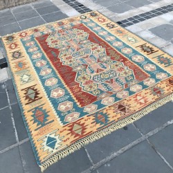 Tapis traditionnel en kilim K07