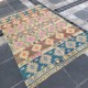 Tapis vintage aux couleurs automnales, design oriental