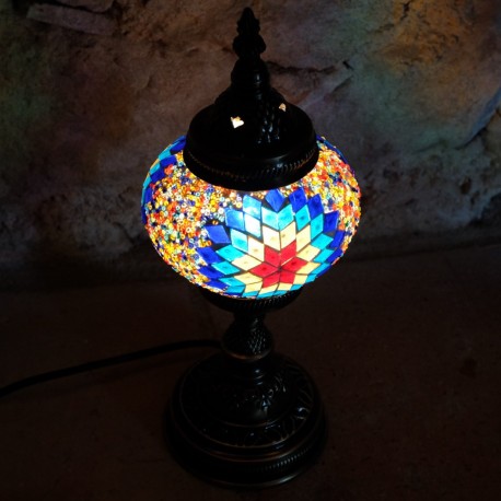 Lampe multicolore artianale Isnun par KaravaneSerail