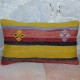 Coussin vintage en kilim LumbarD029, décoré de bandes colorées