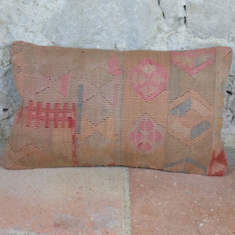 Housse de coussin en kilim rose pastel Lumbar D038