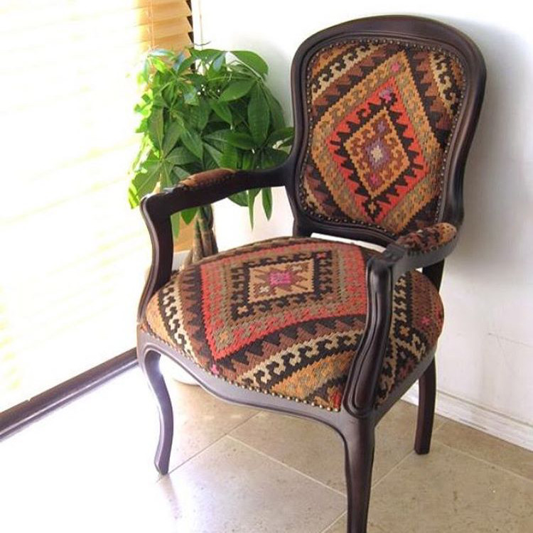 Fauteuil kilim ethnique