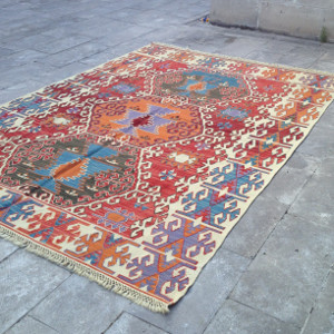 Kilim et tapis par KaravaneSerail