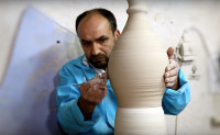 Fabrication Céramique Ottomane 04 Lissage