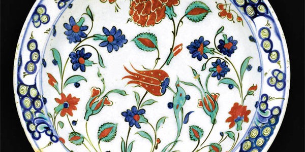 Céramique d'Iznik de style Kara Memi